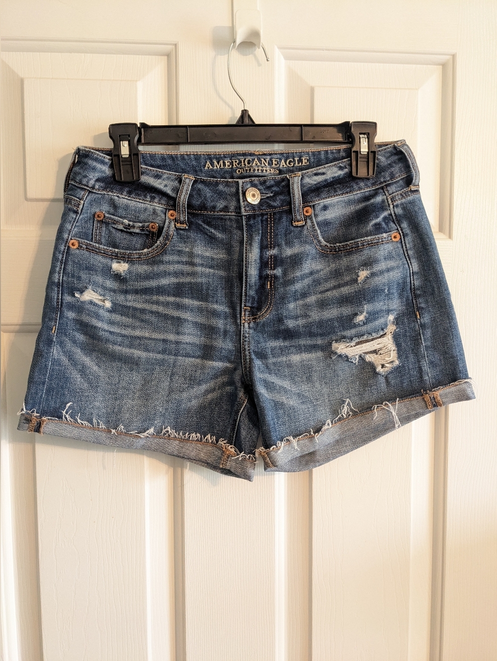 AE Tomgirl Midi Destressed Short Sz 4